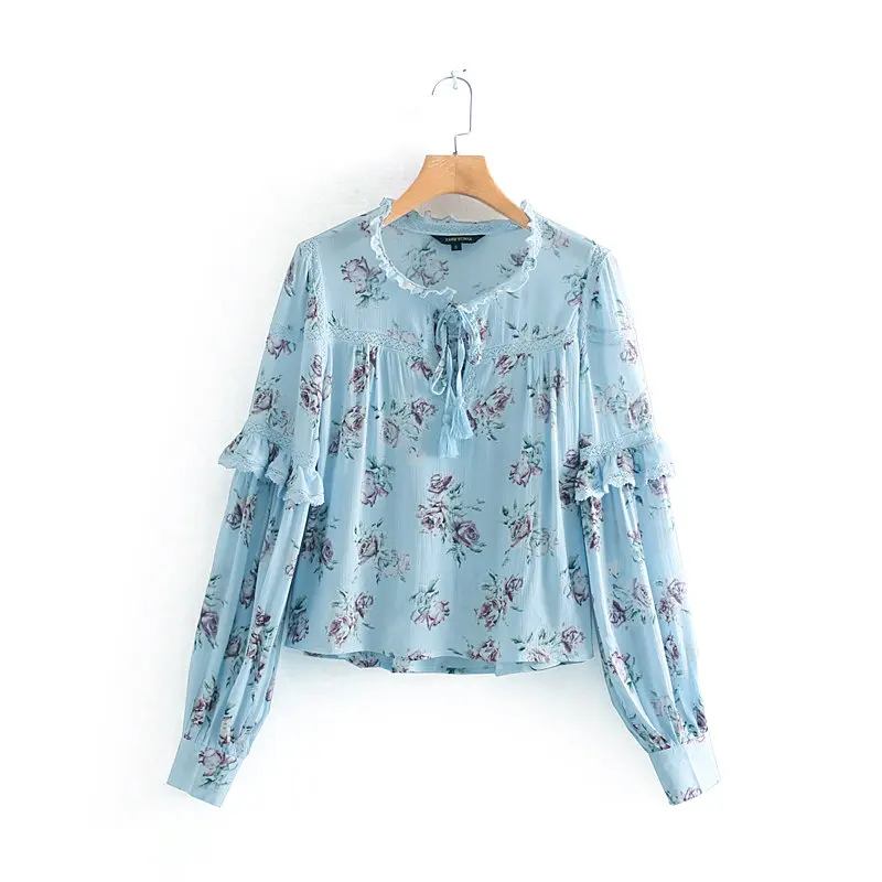 

2019 new women sweet flower print lace patchwork blouse shirts women lantern sleeve bow tied casual blusas chic tops LS3824
