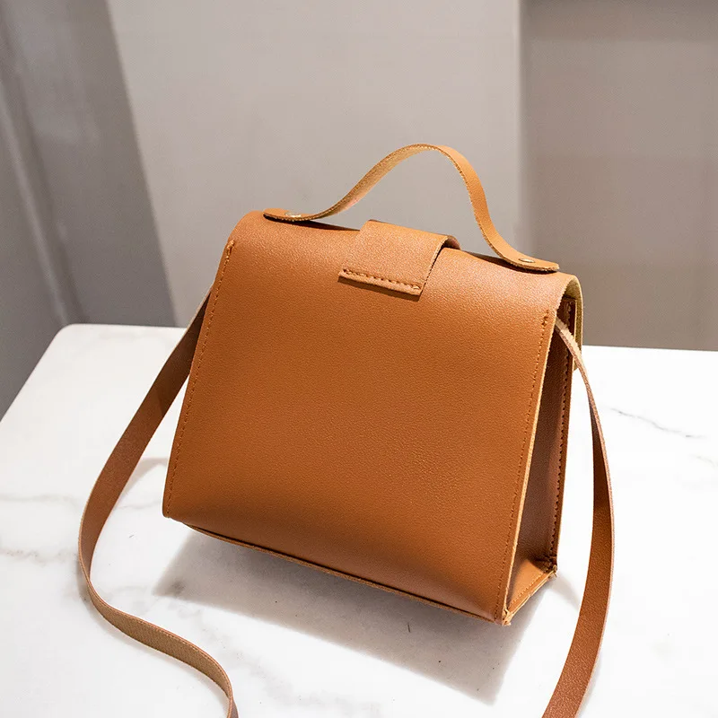 حقيبة يد صغيرة Crossbody حقائب للنساء الفتيات 2019 الصيف الوردي الأسود جلدية رفرف السيدات اليد حقيبة ساعي البسيطة المحافظ بولسا