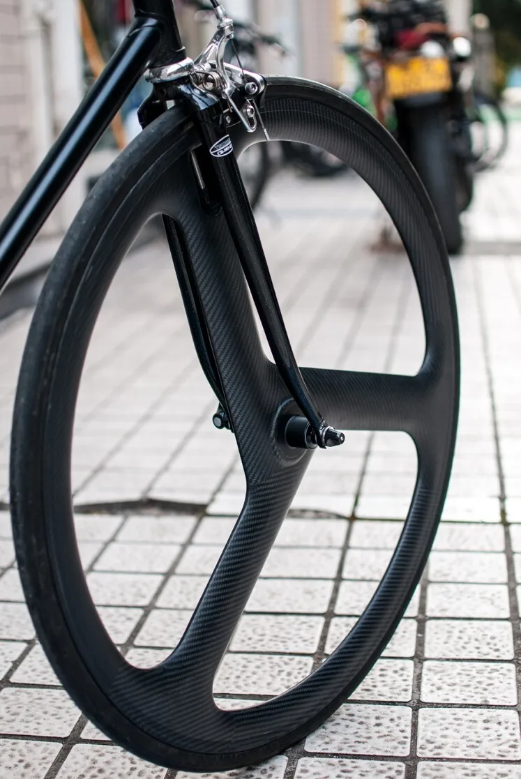 Discount free shipping 700c carbon Bicycle wheels 3 spokes road Bicycle wheels Fixed gearc clincher road bike spokes wheels 3 spokes 2 Discount free shipping 700c carbon Bicycle wheels 3 spokes road Bicycle wheels Fixed gearc clincher road bike spokes wheels 3 spokes 2