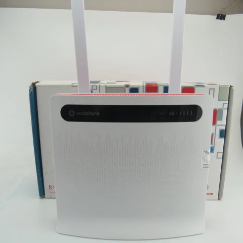 VODAFONE LTE B1000 WIRELESS ROUTER HUAWEI B390S 2 WLAN 4x LAN 2pcs 4g antenna