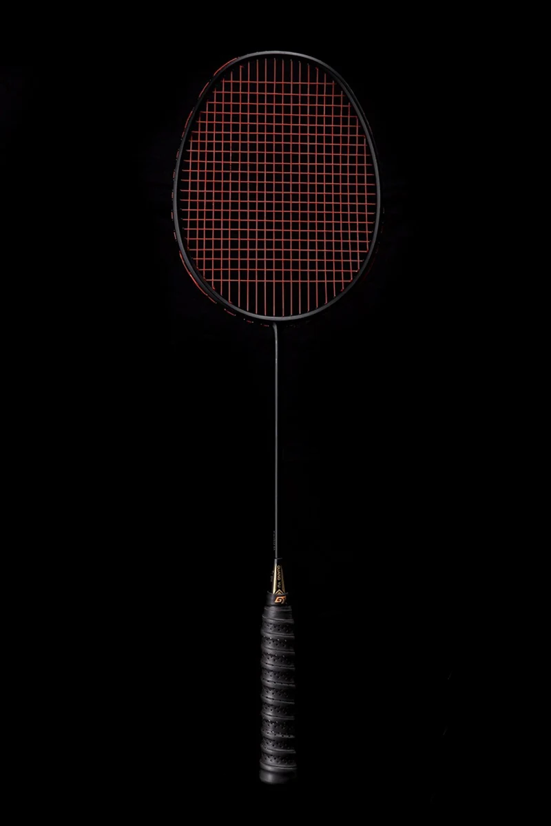 1 unidades pura fibra de carbono la competencia profesional raquetas bádminton peso súper ligero deportes raquetas con línea 72g 82G adultos 1 unidades pura fibra de carbono la competencia profesional raquetas bádminton peso súper ligero deportes raquetas con línea 72g 82G adultos