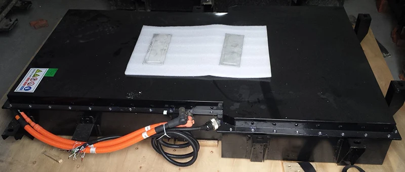 Lithium battery with BMS together