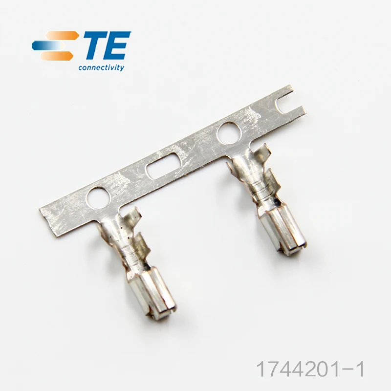 

50pcs Connector 1744201-1