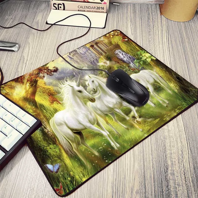 17animals-horse-cute-animal-pictures-christmas-1920x1080 (5)