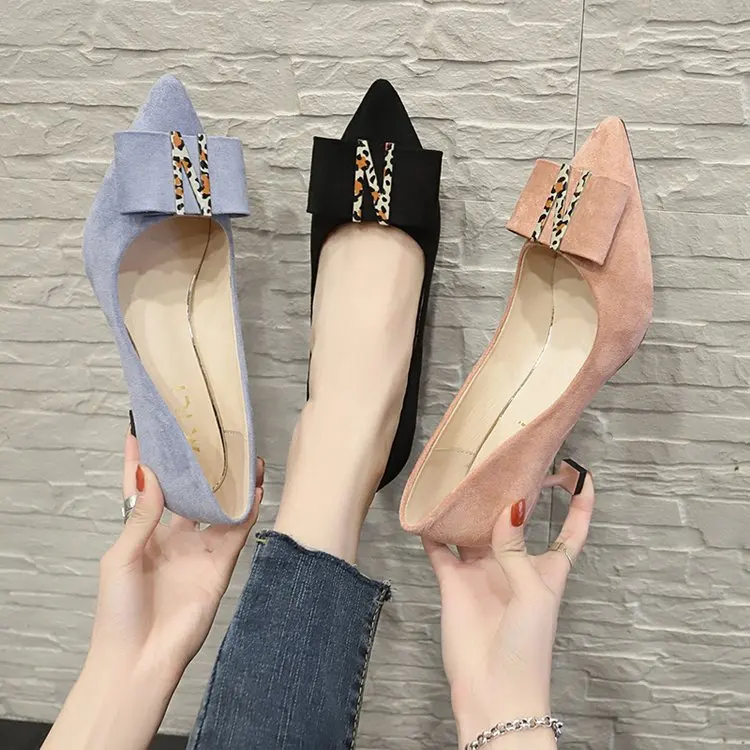 Новые весенние женские замшевые туфли высокого качества на высоком каблуке, с острым носком, на шпильке, с изображением кота, тонкие туфли