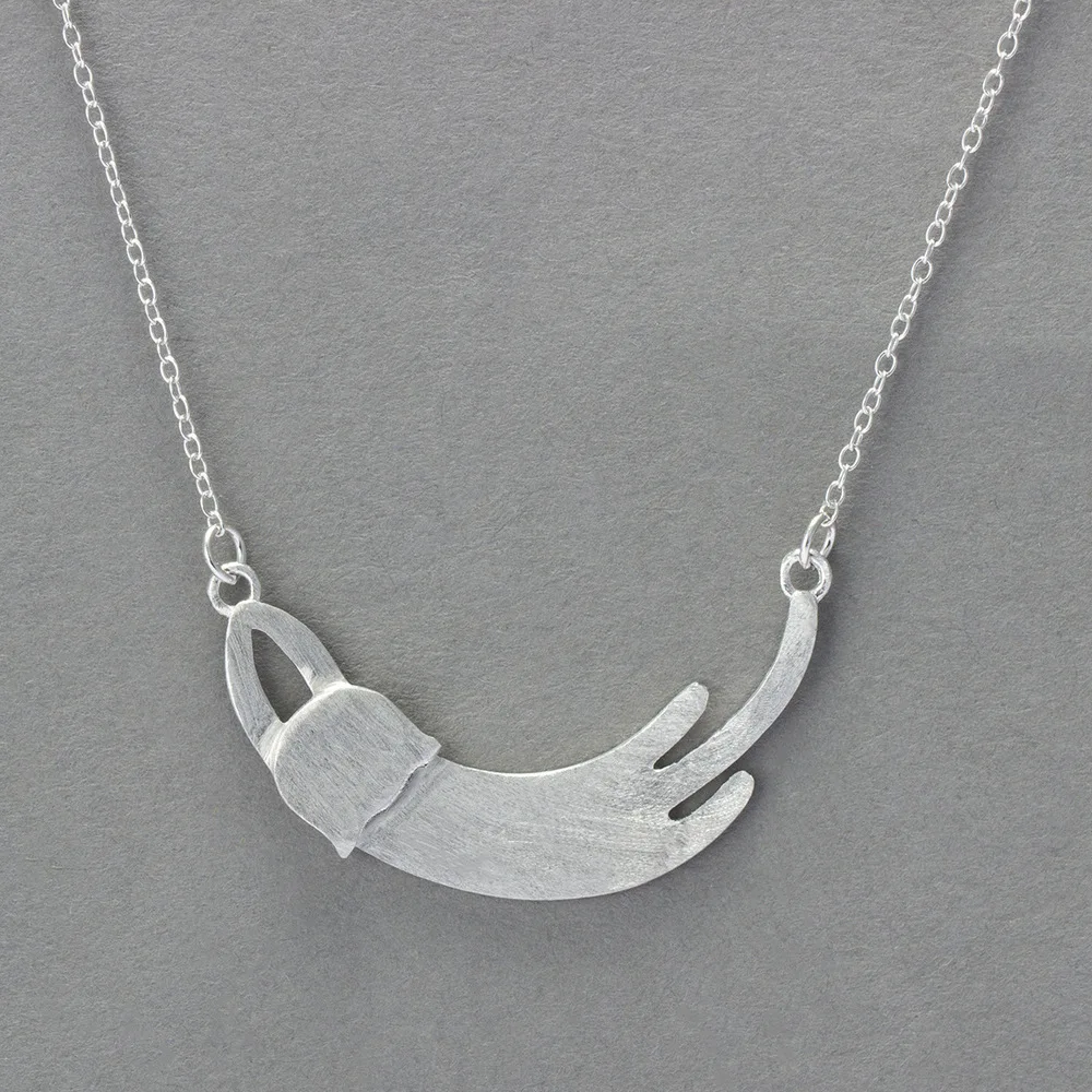 vintage style playing kitty cat  matt surface pendant with chain 925 sterling silver hand made necklace jewelry