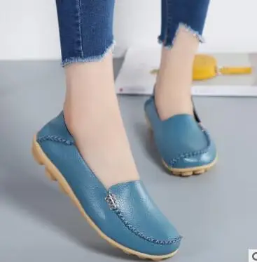 ANOVISHANA2018 летом конфеты Цвета Женские туфли для повседневной носки из натуральной кожи Модная дышащая скольжения на горох украшения из металла flatsT143 - Цвет: Light blue