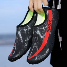 Новые быстросохнущие кроссовки, обувь для плавания для мужчин, летние мужские легкие пляжные туфли, большие размеры 39-48