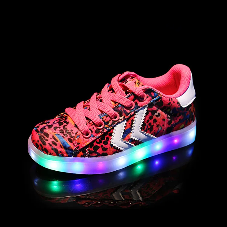 

New Arrival Child Baby Lighted Shoes Children Brand Fashion Luminous Sneakers Boys Girls LED Light Casual Sports Shoes