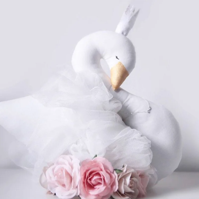 Розовый Лебедь обнимает INS кукла Корона кружевная юбка для маленьких детей удобный мягкий Рождественский подарок игрушка плюшевый кролик Спящая плюшевая подушка