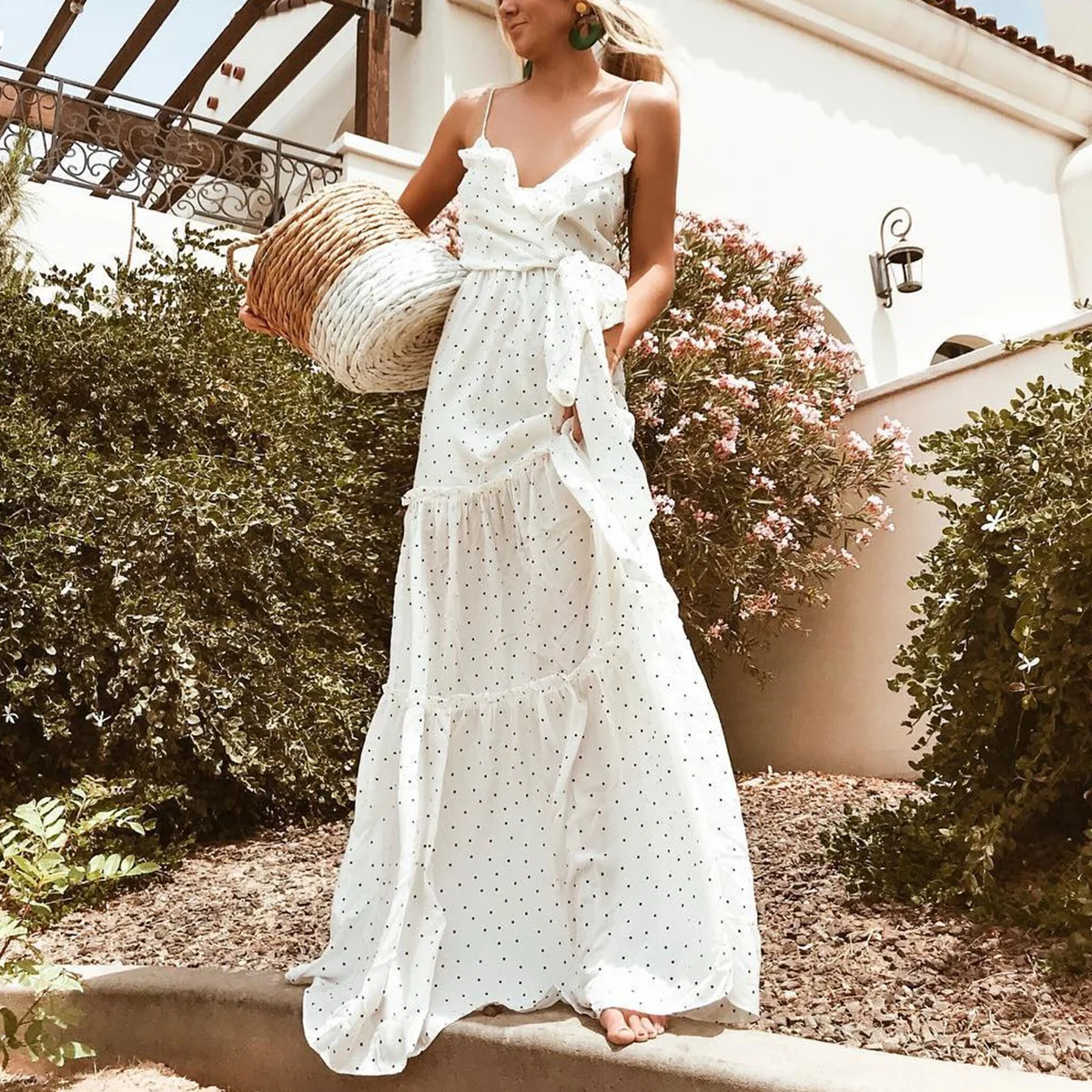 

2019 Women Boho Polka Dot Summer Beach Long Dress Sexy Evening Party V-Neck Split Maxi Dress White Fashion Dress Vestidos