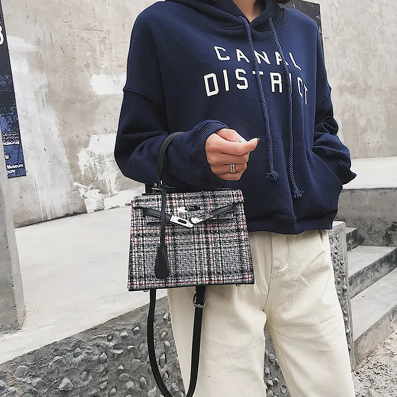 

2018 Hit Color Packet Woollen lattice New Fashion Korean Version The Wild Messenger Shoulder Bag Kate Bag Handbag INS Style
