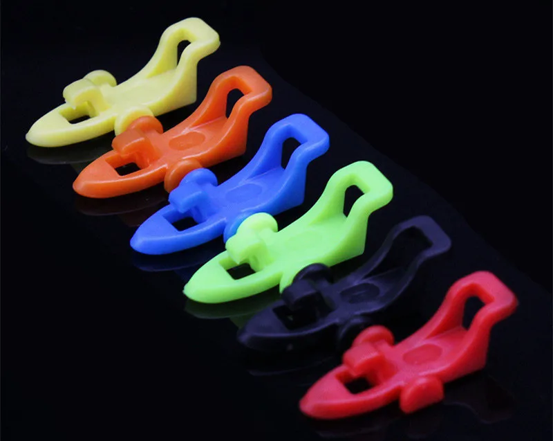 AUTO Shape New Plastic Fishing Hook Keeper for Fishing Rod Pole Fishing Lures Bait Safety Holder Fishing Accessories 5 SetBag (11)
