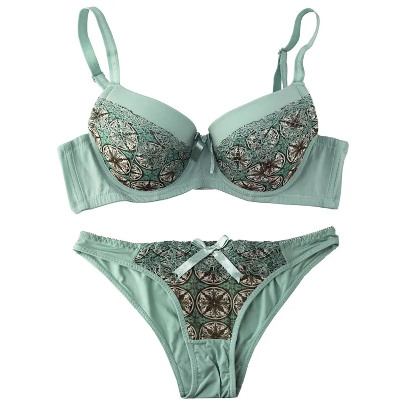  Female Lingerie Bra & Briefs Sets 3/4 Cup Sexy Embroidery Lace Bra Push Up Brassiere For Women Unde