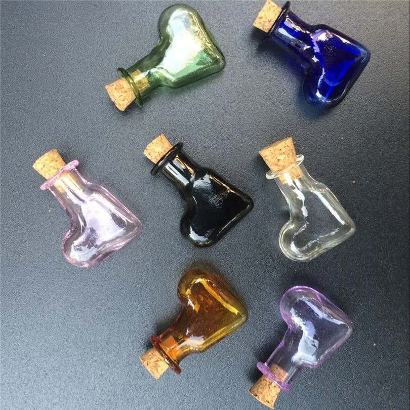 Mini Glass Pendant Bottles With Cork Little Colors Art Bottles Handmade Hearts Gift Cute Bottles Mix 7Colors1