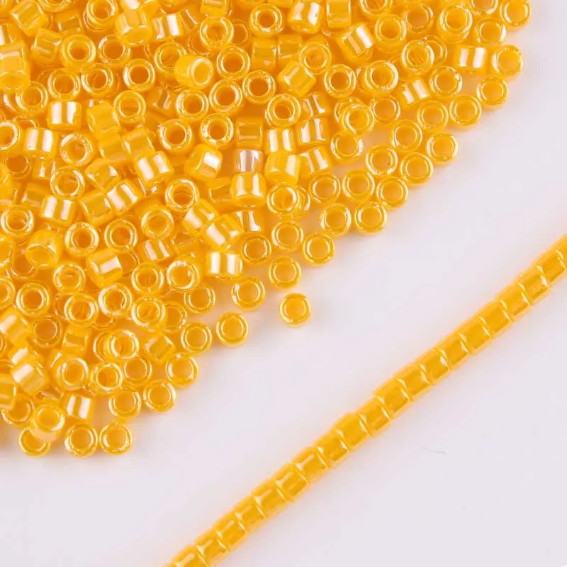 Taidian непрозрачные AB Delica Seedbead 11/0 для родного производства 5 г/лот около 1000 штук - Цвет: DB1562