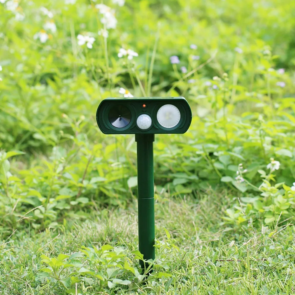 

Garden Pest Animal Repeller Ultrasonic Cat Repeller pest repeller Dog Fox Deterrent Chaser Repellent Eco-friendly Solar Powered