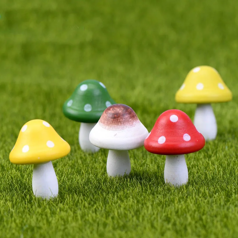 

Wooden Mushroom Miniature Figures Animal Figurine Decoration Fairy Garden Birthday Cake Car Cartoon Statue Resin Craft