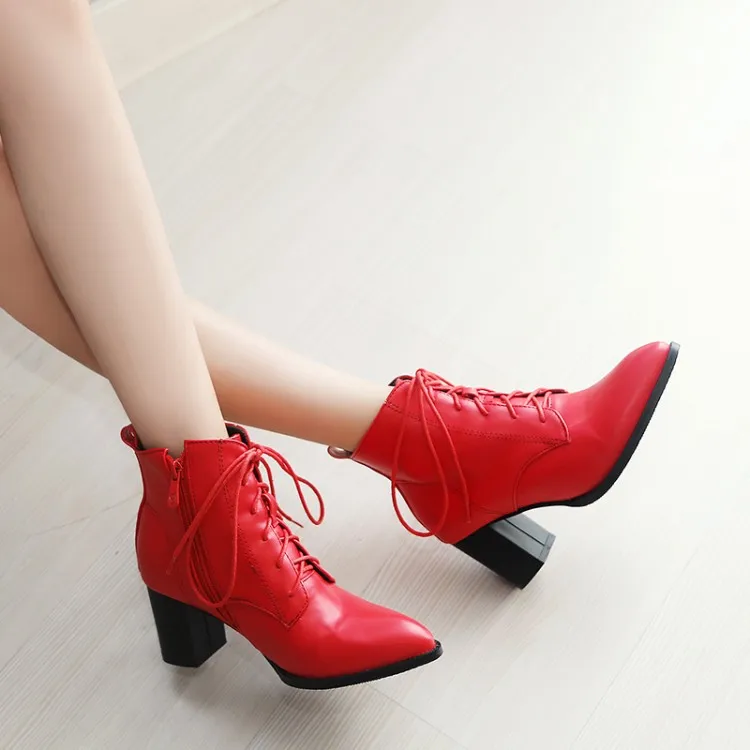 

Big Size 11 12 13 14 15 16 17 Ties, laces, rivets and women's boots with pointed, thick heels and high heels