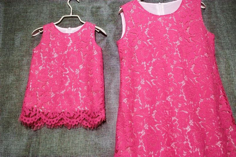 Брендовые розовые кружевные вечерние платья-карандаш больших размеров семейная одежда женские Сарафаны без рукавов платья для мамы и дочки