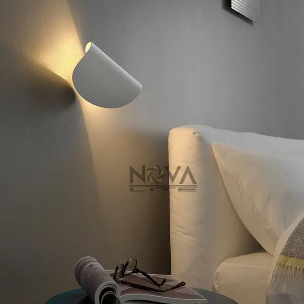 

2pcs G4 Crystal Interior study lamps bedside 5W minimal adjustable IO wall applique white black