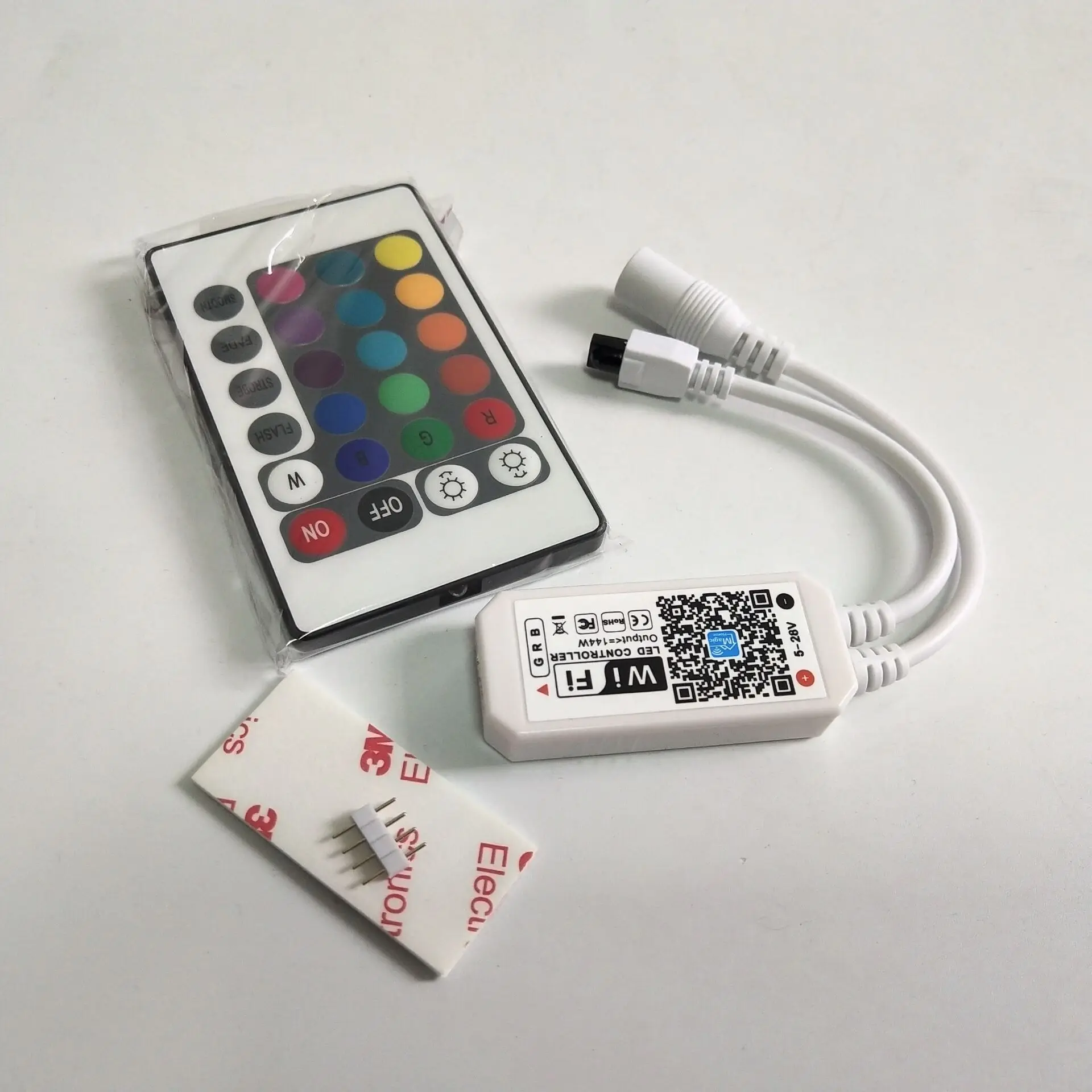 Wifi rgb rgbw led controller 16million colors control music smartphone 