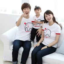 Одинаковые комплекты для семьи удобные повседневные футболки из чистого хлопка с круглым вырезом и короткими рукавами, слон теленок, с надписью