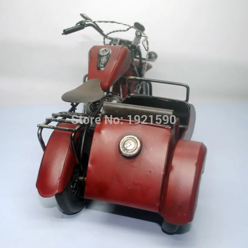 Vintage Motor Tricycle red (6)