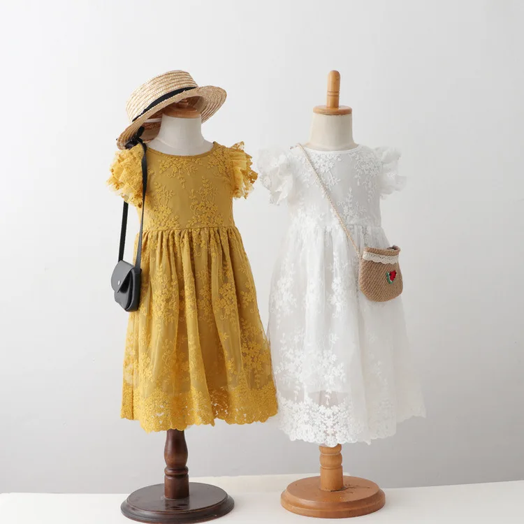 

Girl Party Dress 2018 New Kids Party Dresses Lace Fly Sleeve Girl Embroidery Flowers Dresses Sweet Children B Clothes