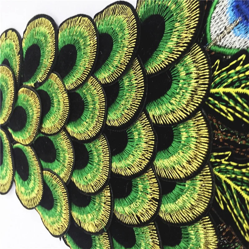 Peacock-feather-wing-embroidered-patches-for-clothing-appliques-sew-stripes-on-elegance-parent-child-clothes-craft (4)