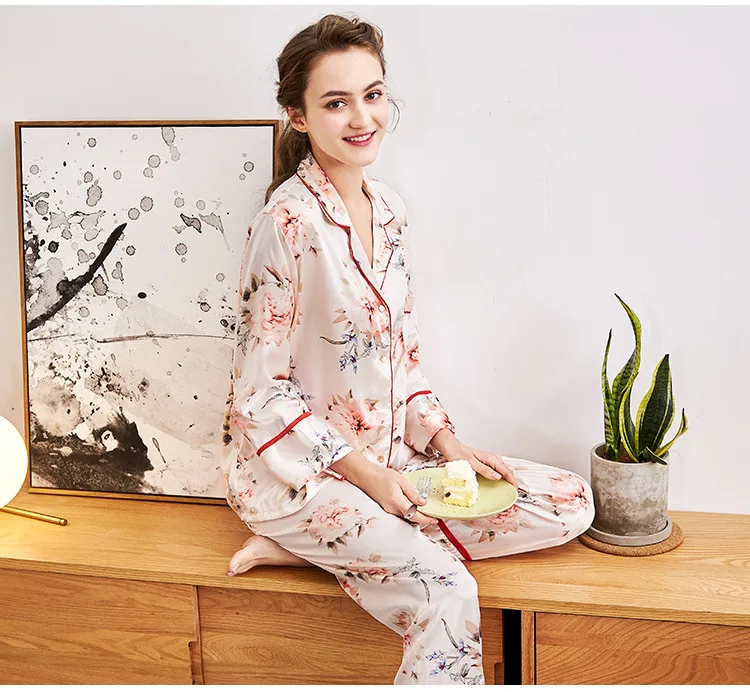 Fdfklak Европейские новые шелковые пижамы Для женщин с длинным рукавом Pijama набор элегантный печати Пижамные комплекты Демисезонный Домашняя