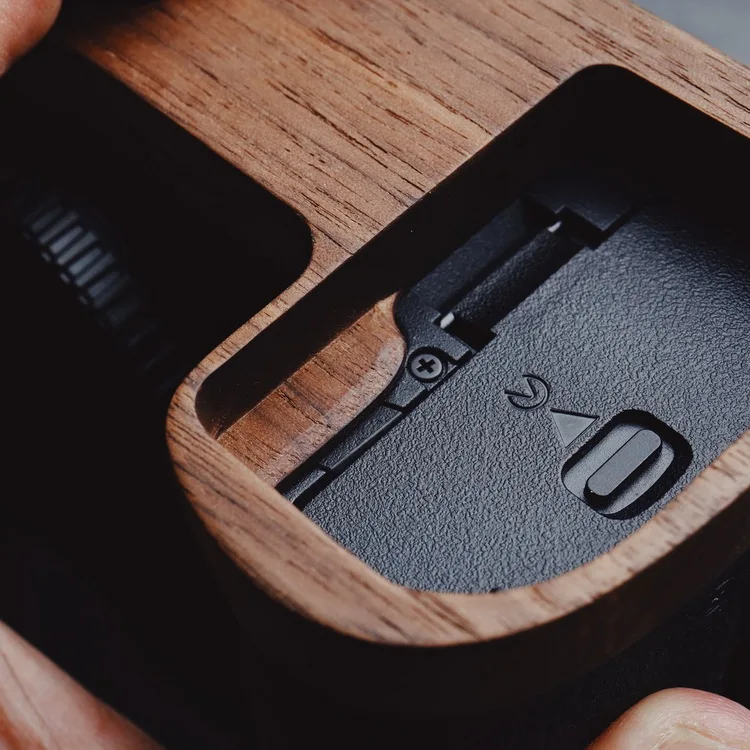 High Quality Handmade Wooden Quick Release L Plate / L Bracket Perfect fit for Nikon Z7 Z6 Hand Grip Holder High Quality Handmade Wooden Quick Release L Plate / L Bracket Perfect fit for Nikon Z7 Z6 Hand Grip Holder