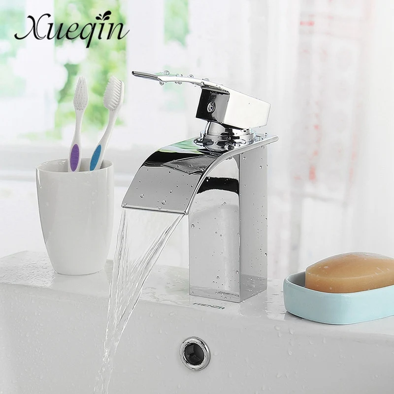 Billig Xueqin Bad Wasserfall Becken Waschbecken Wasserhahn Chrome Polnischen Einzigen Griff Einzigen Loch Mischbatterie Deck Montiert Kalt Und Warmwasser