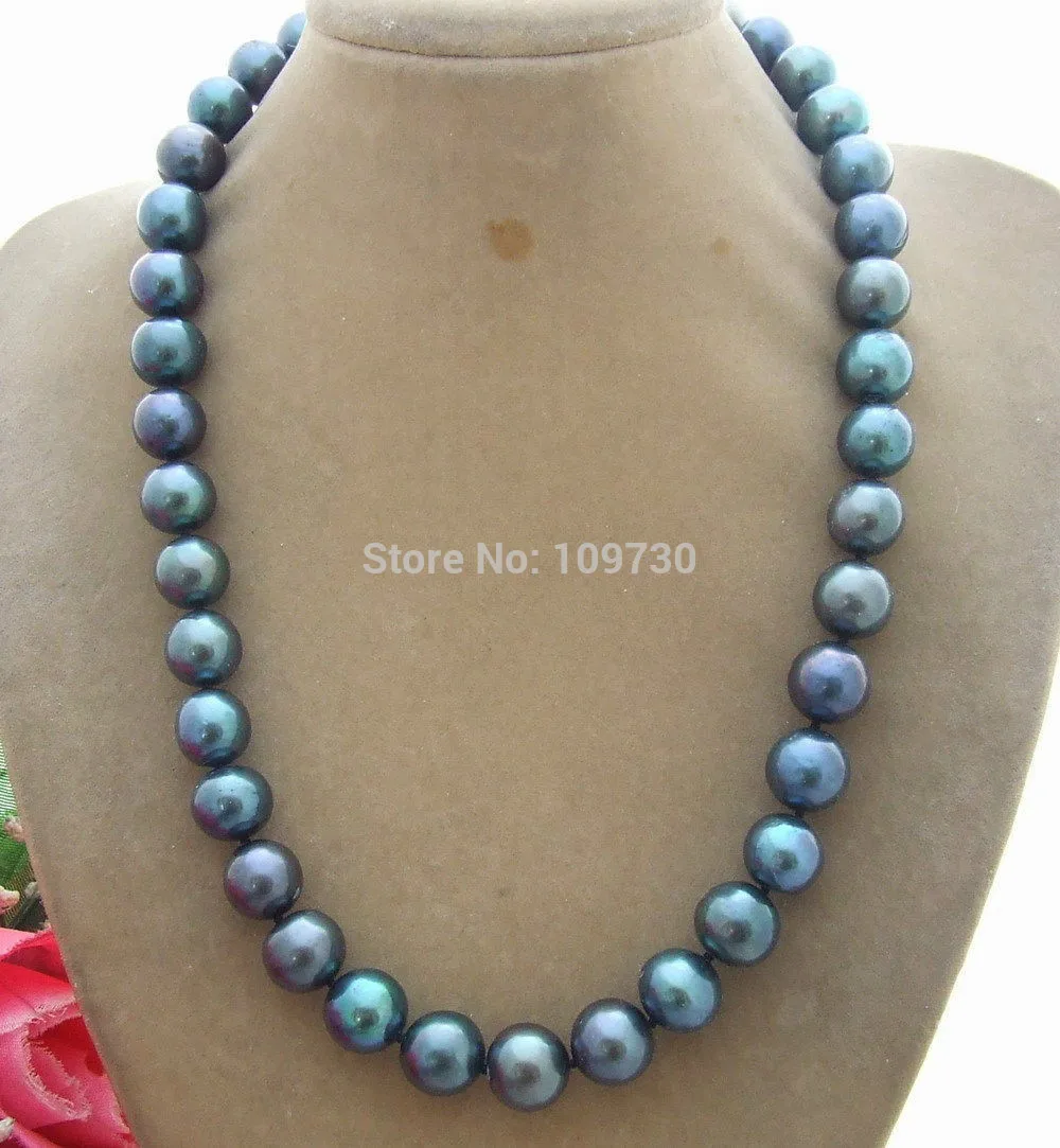 

Jewelr 004087 11MM Round Black Pearl Necklace
