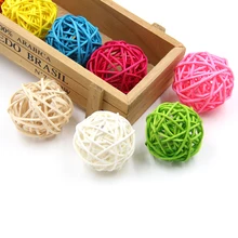 10 Pcs 5 Cm 11 Warna Rotan Bola Ornamen Sepak Takraw Home Natal/Ulang Tahun Pernikahan Dekorasi Pesta Mainan Anak kayu Bola(China)