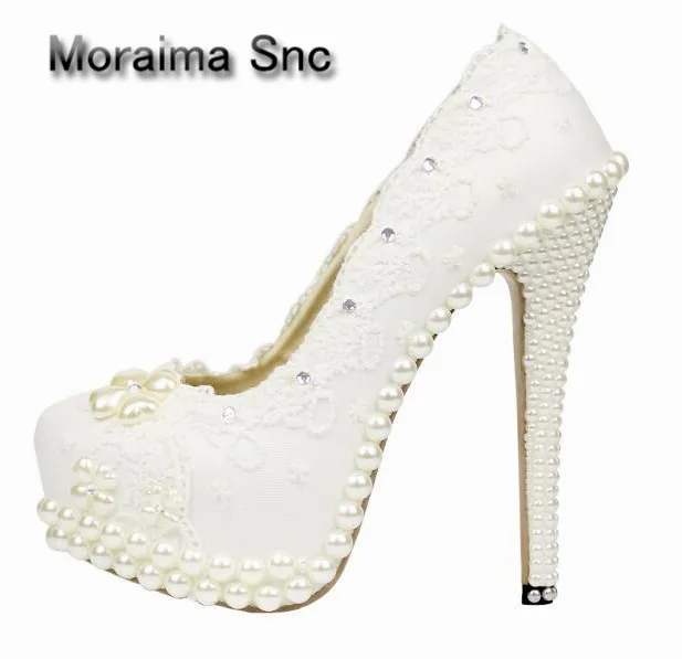 winter white shoes pumps
