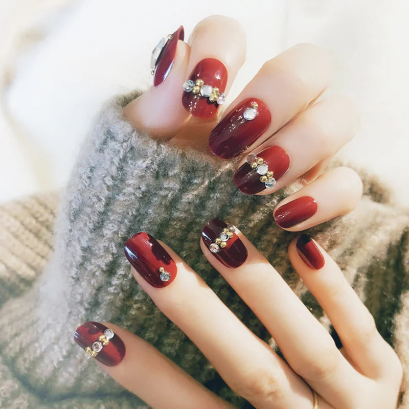 

24pcs Press On Nail Tips Short Nail Art Tip Wine Red Punk False Nails Full Cover Artificial Full Diamond Design Fake Nails