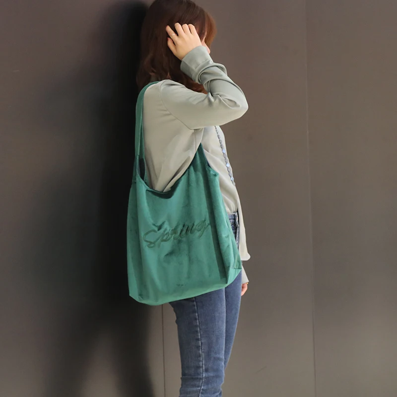 

High Quality Velvet Handmade Embroidery Letter Storage Bag Shoulder Handbags Zipper Tote Bag For Women