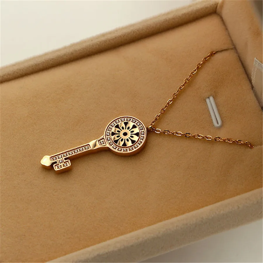 316L-Stainless-Steel-Gols-Plated-Sun-Flower-Key-Pendant-Necklace-Link-Chain-Crystal-Necklace-Fashion-Jewelry.jpg_640x640