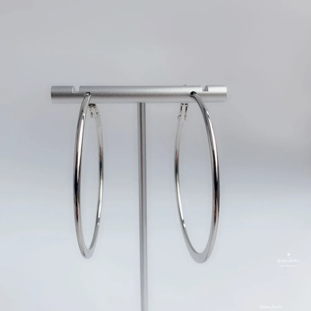 

NEW RHODIUM HOOP EARRINGS FASHION JEWELRY EARRINGS WEDDING PARTY GIFTS FEMALE ACCESSORIES GOOD QUALITY