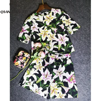 

Qian Han Zi 2019 Spring Summer Fashion %Cotton Suits Women's Elegant Floral Printed T-shirt and Vintage Shorts Two Pieces Sets