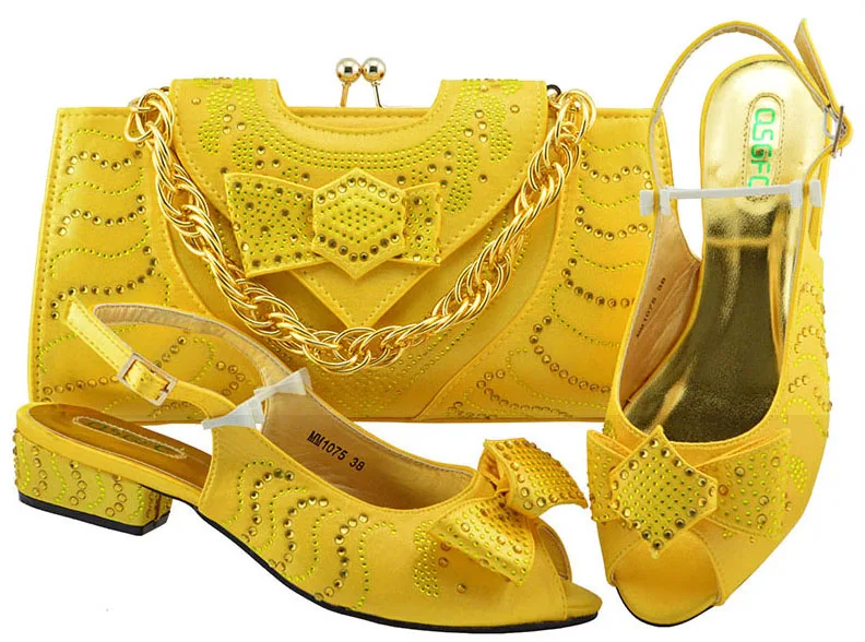 

Arrival Fashion African Women 3.5cm Heel Shoes and Bags Italian Style Shoes With Matching Bag Set For Wedding Party MM1075