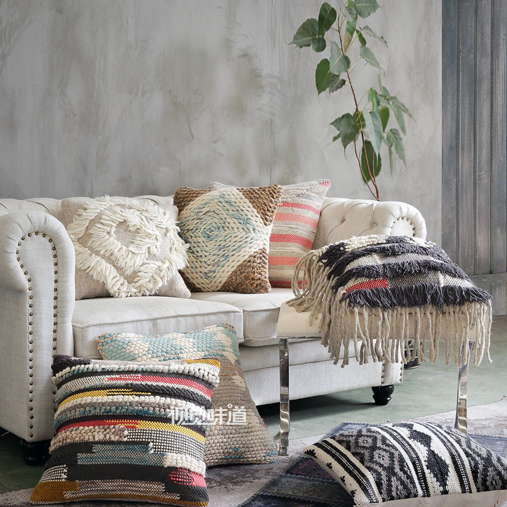 

Concise Modern Continuous System Rural Nation Wind Northern Europe Manual Weave Wool Embrace Pillow Case Originality Cushion