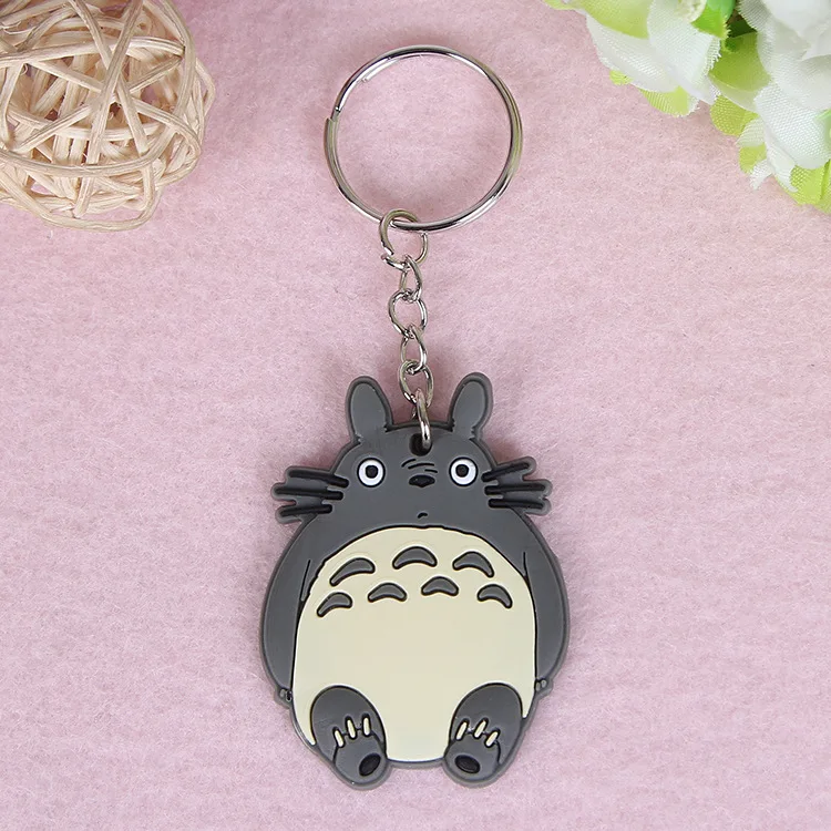100 unids/lote PVC silicona suave dibujos animados anime Hello Kitty animal Llaveros baratijas llavero Amuletos llaveros