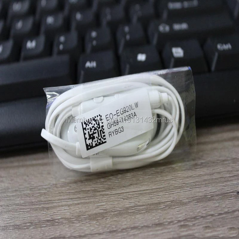 S6-In-ear-Earphone-Stereo-Headset-Headphone-with-Wire-Cable-Remote-Mic-Control-Earbuds-For-samsung (2)