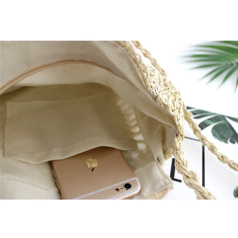 Women Straw Shoulder Bag Beach Style Round Handbag Vintage Tassel Messenger Purse