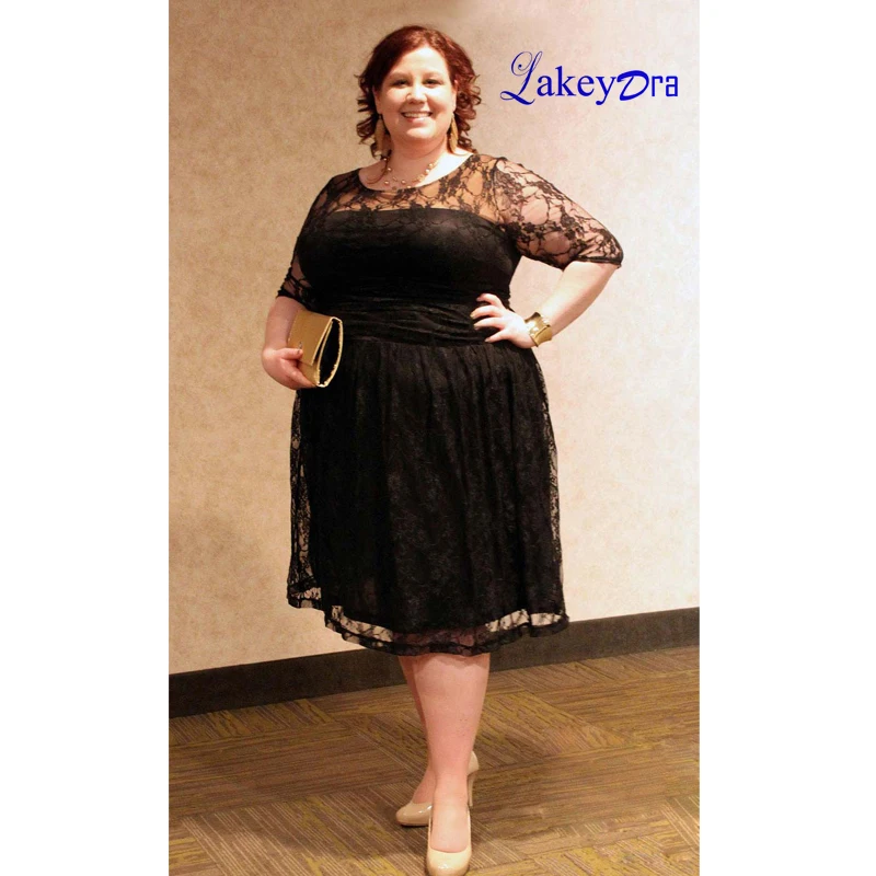 

Lakeydra Black Lace Mother of the Bride Dress Scoop Neck Knee-Length Plus Size Women Party Gown Robe de Soiree