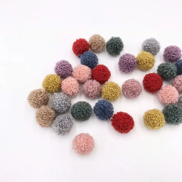 frizzle felt ball 3