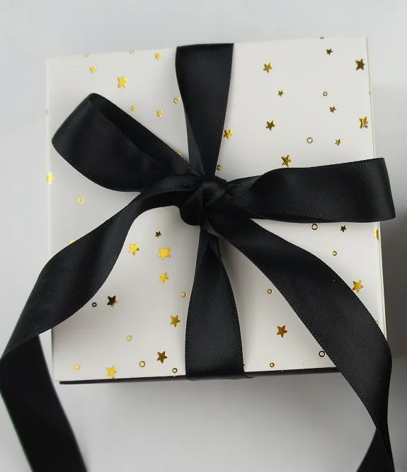 Высокое качество 8,9*8,9*3,5 см золотая звезда узор 10 Набор Подарочная коробка для шоколада День Святого Валентина коробки для хранения конфет DIY ручной работы - Цвет: box and ribbon