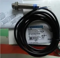 high quality XS4P12PA340 Schneider s proximity switch